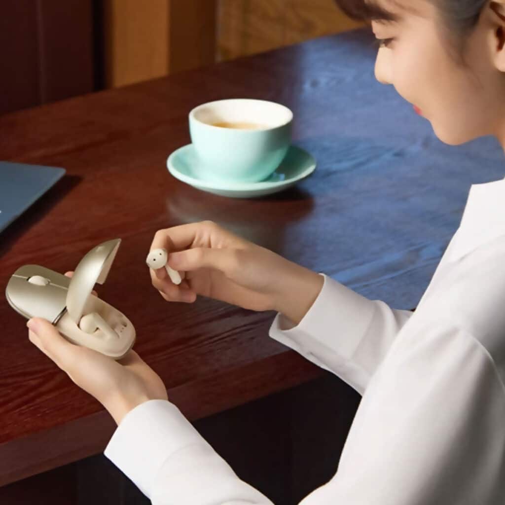 Honor’s Ear Mouse Pro: A Hybrid Worth Talking About