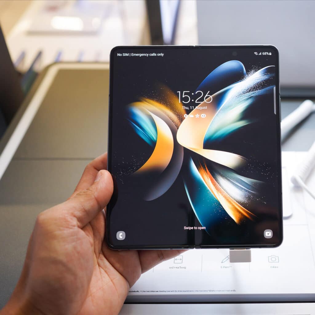 Crease-Free Foldables: 3 Changes That Could Redefine Smartphones